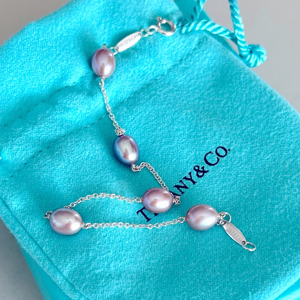 Gorgeous pink/purple pearl bracelet